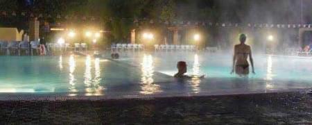 Pacchetto Winter: accesso a piscina e sorgente + Sdraio riservata + Massaggio da 50 minuti